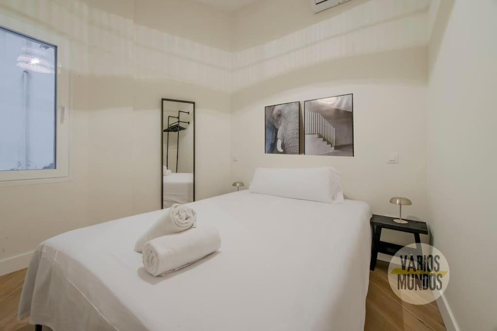 Cool Y Centrico Apt 6Px En Plena Plaza Del Carmen E2 Madrid Exterior photo