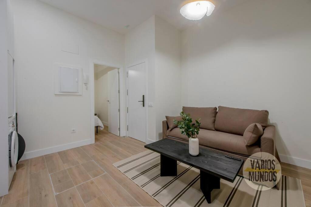Cool Y Centrico Apt 6Px En Plena Plaza Del Carmen E2 Madrid Exterior photo