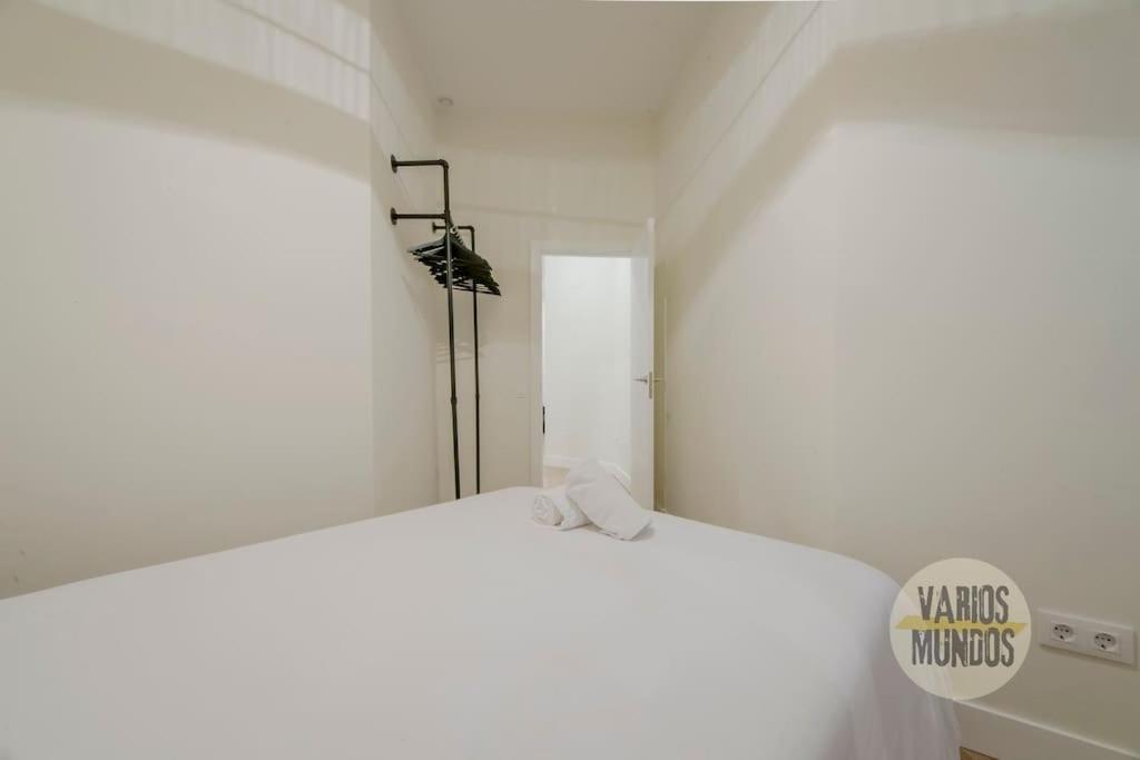 Cool Y Centrico Apt 6Px En Plena Plaza Del Carmen E2 Madrid Exterior photo