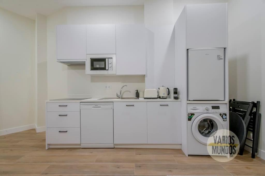 Cool Y Centrico Apt 6Px En Plena Plaza Del Carmen E2 Madrid Exterior photo