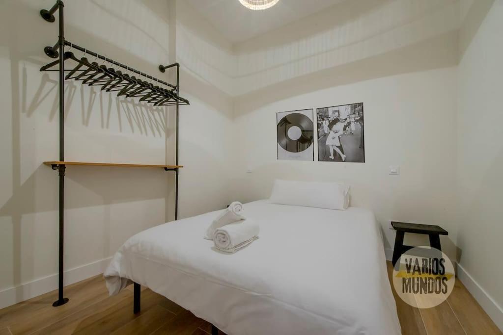 Cool Y Centrico Apt 6Px En Plena Plaza Del Carmen E2 Madrid Exterior photo